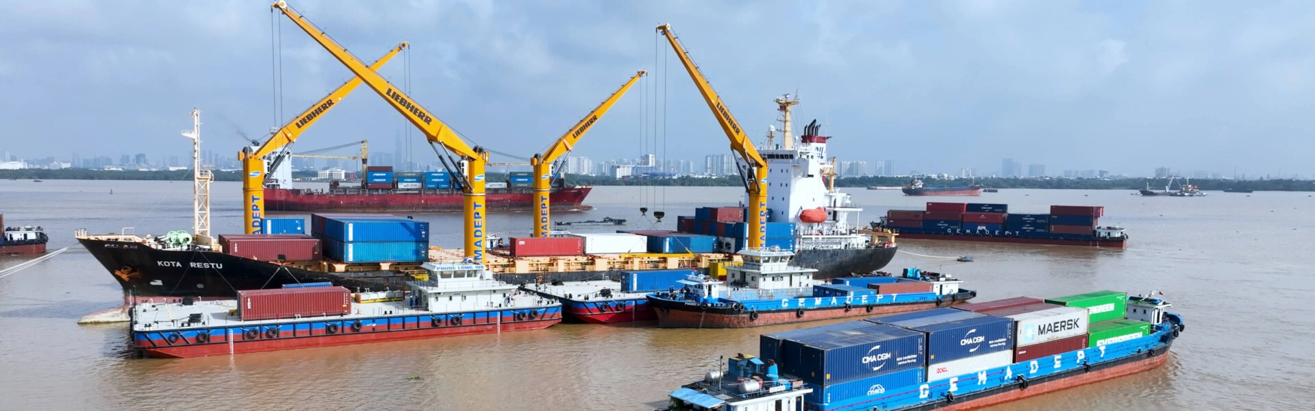 Banner Trang thiết bị